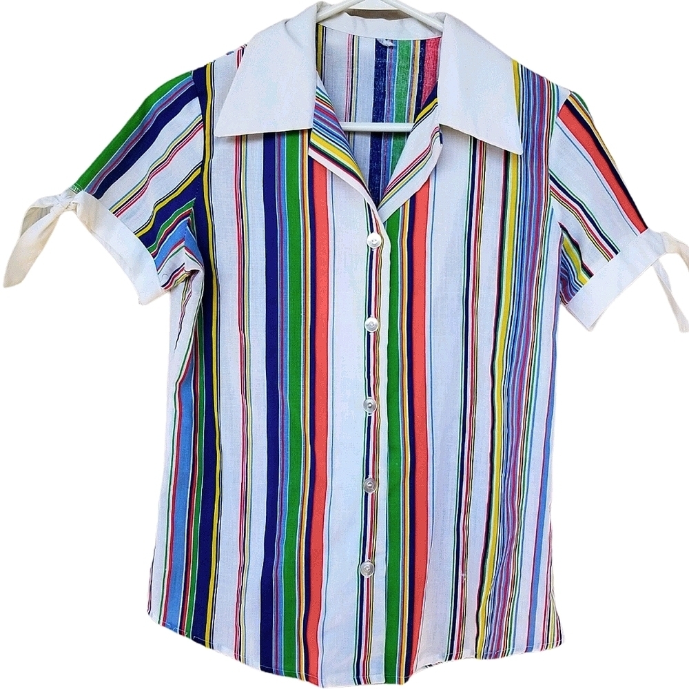Vintage colorful striped casual button down